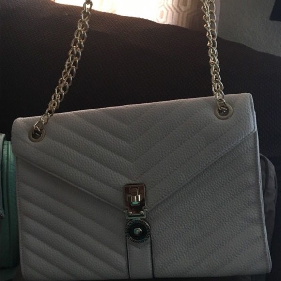 Purses SemiNew👍🏼 - Picture 2 of 4