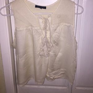 Kendall and Kylie collection white crochet tank