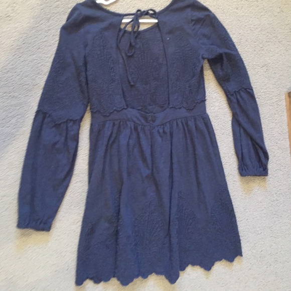 Dress - Picture 2 of 4