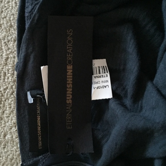 Dress - Picture 4 of 4