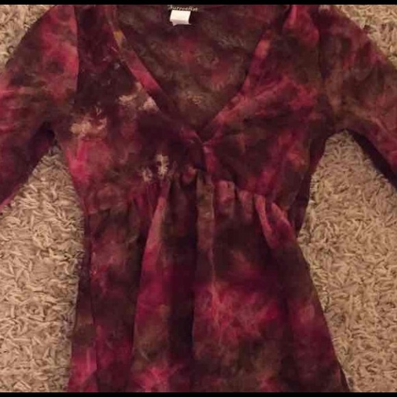 Women's unique floral sheer top. Size 1.