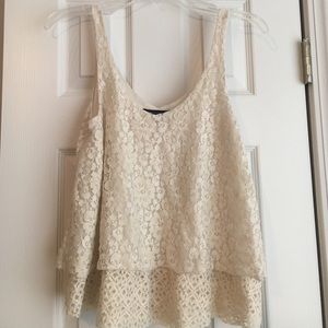 Flowered Lace tank top