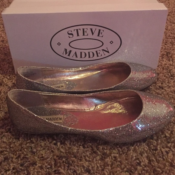 Sparkly silver Steve Madden ballet flats