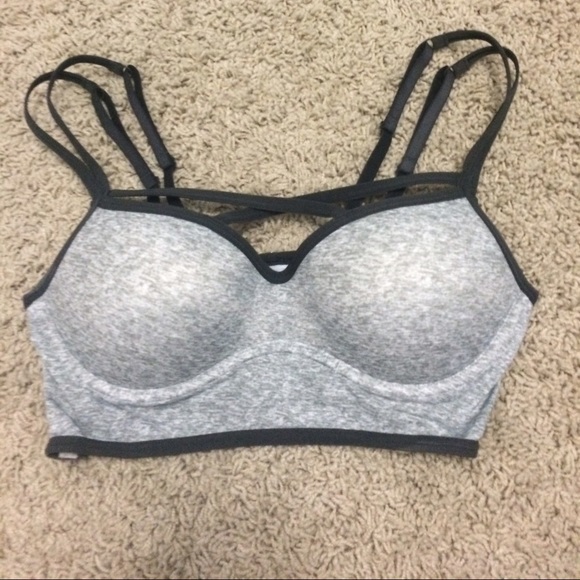 NWOT Vs Pink Caged Bralette. HOLD FOR @vvicked1nes