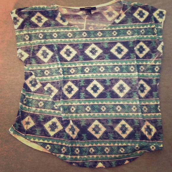 Forever 21 Short Sleeved Top