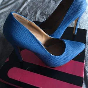 Michael Antonio shoes