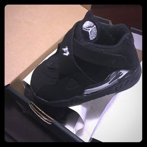 Jordan sneakers baby size 6
