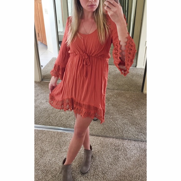Super cute lacy dress