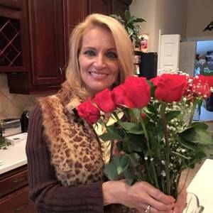 Meet your Posher, Gina