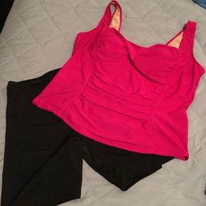 Two piece swimsuit-shorts and tank 2x