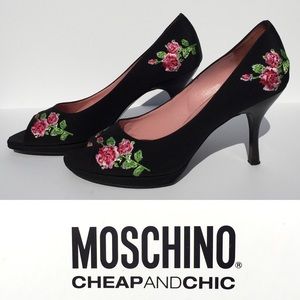 HP!Moschino Peep Toe Heels HP!Moschino Peep Toe Heels