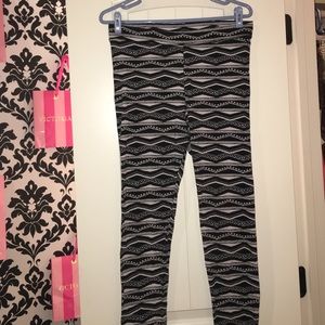 VS pink Aztec leggings