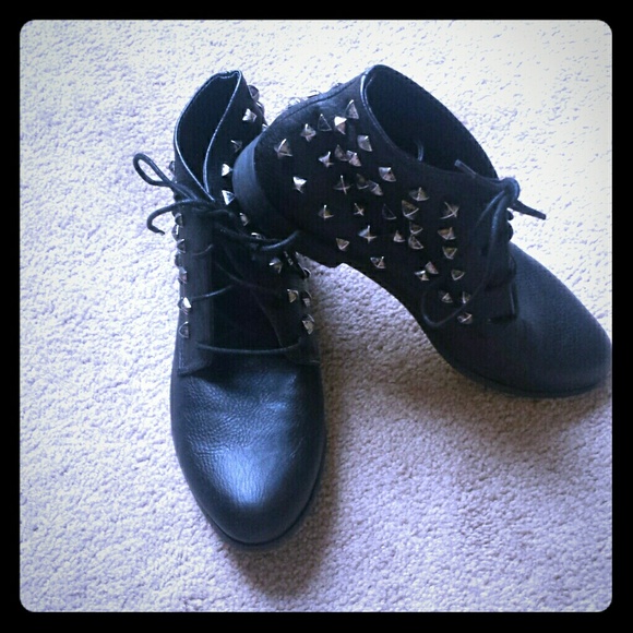 Volcom leather studded boots