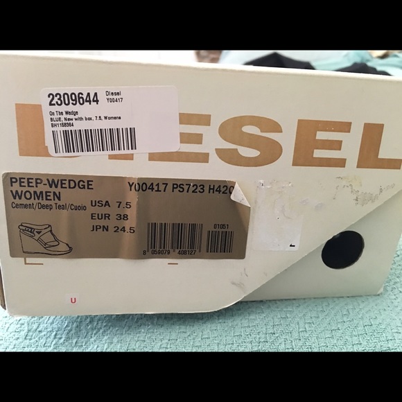 DIESEL Leather & Canvas T Strap Peep-Wedge - Picture 5 of 5