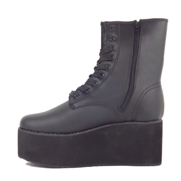 new black bloq yru boots