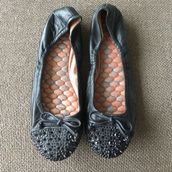 Sam Edelman black flats