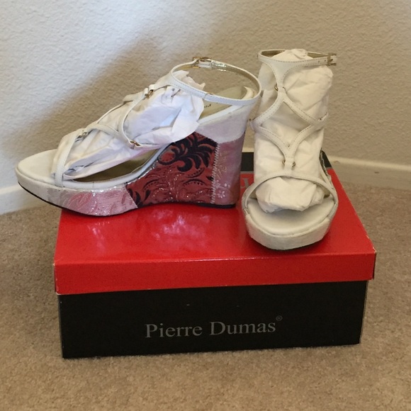 Pierre Dumas Carlee Wedges