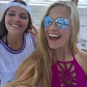 Meet your Posher, Madison