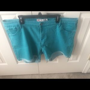 Levi's size 24w shorts