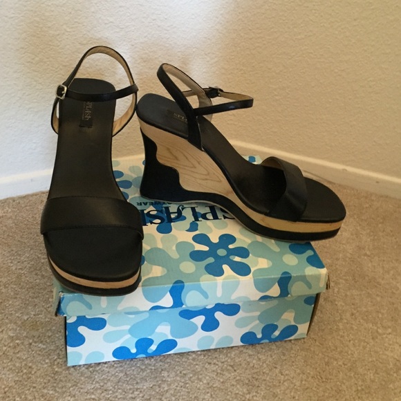 Splash Terra Wedges - Picture 1 of 4