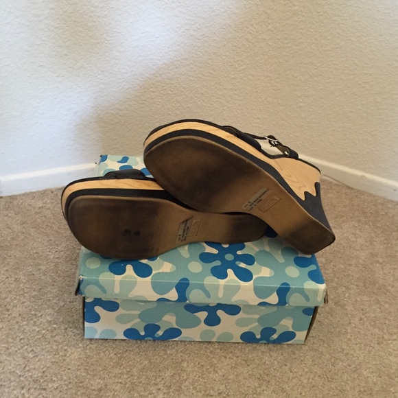 Splash Terra Wedges - Picture 3 of 4