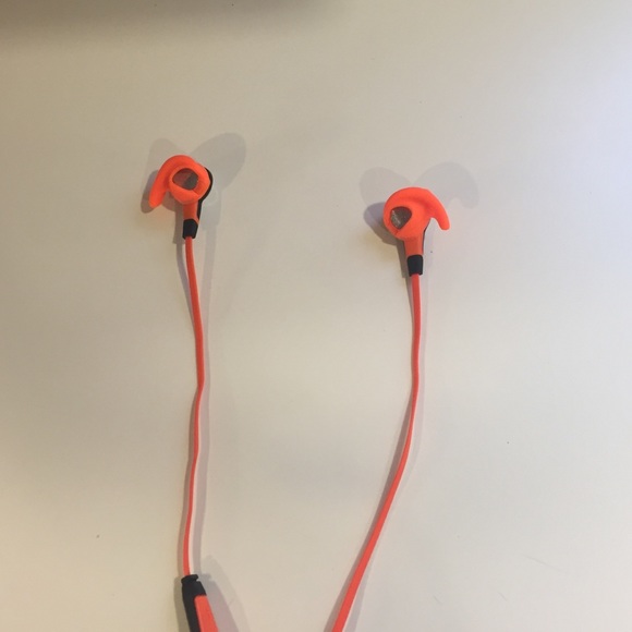 Headphones - Picture 2 of 2