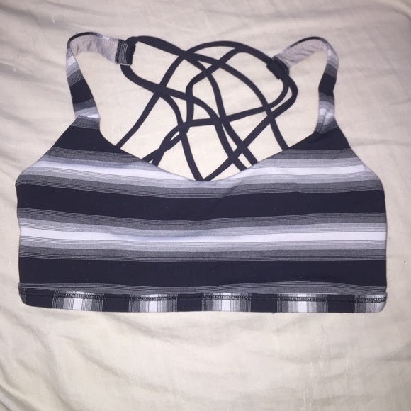 Lululemon sports bra