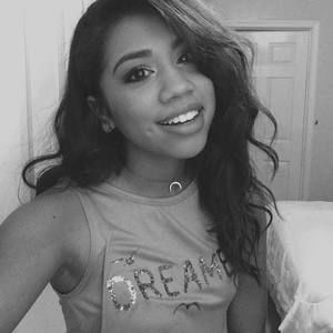 Meet your Posher, Coral