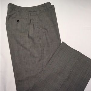 Jones New York size 10 glen plaid trousers