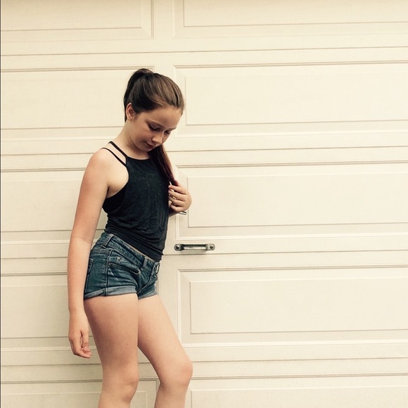 Meet your Posher, Emily - Picture 1 of 1