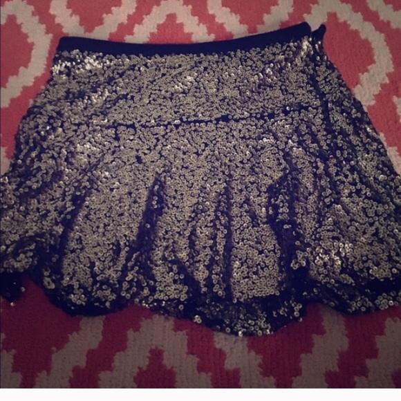 Bundle - Picture 2 of 4