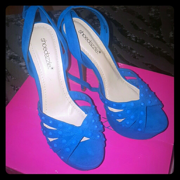 shoedazzle aqua heels