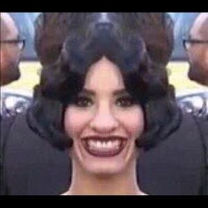 Meet your Posher, Maegan