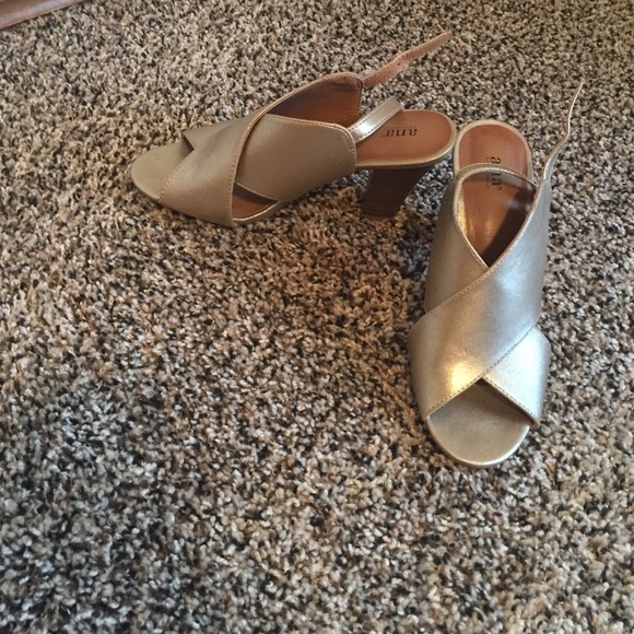 Gold sandals - excellent condition