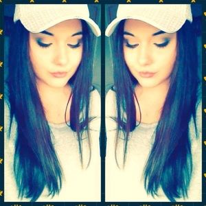 Meet your Posher, Angelica