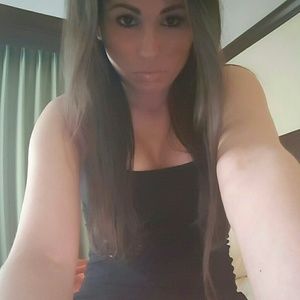 Meet your Posher, Valerie