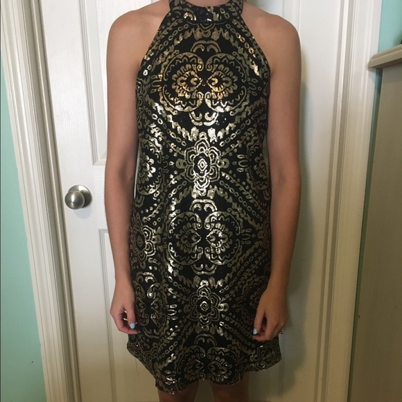 Francescas medium gold and black sequins dress