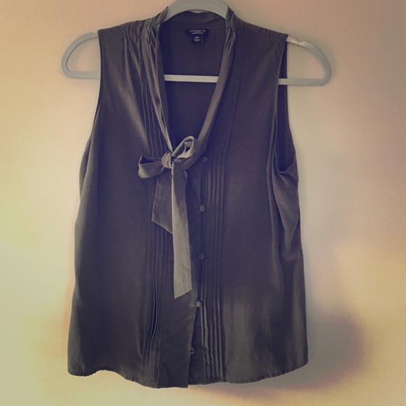 ANN TAYLOR Olive silk blouse