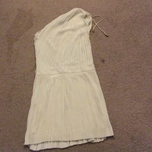 NEW GUCCi  White summer dress beautiful material