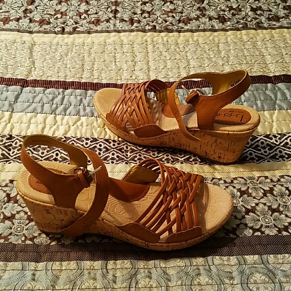 b.o.c.  platform sandals