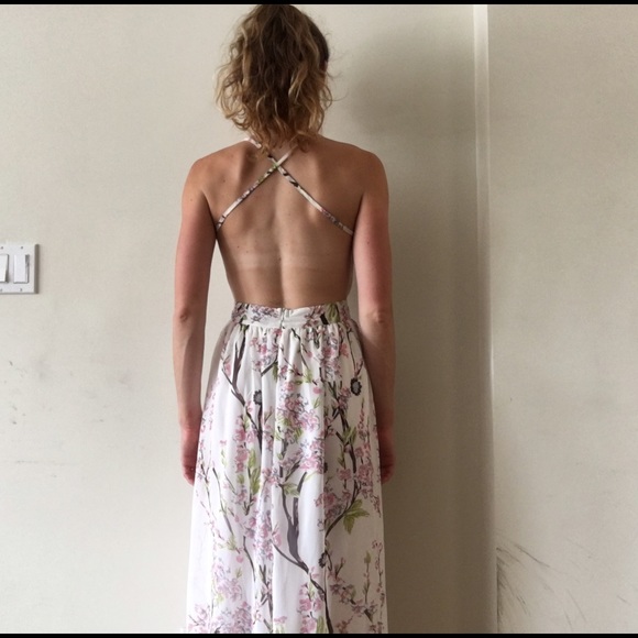 Floral Open Back Maxi - Picture 2 of 4