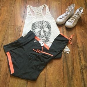 Brand new with tags AEROPOSTALE scrunched crops