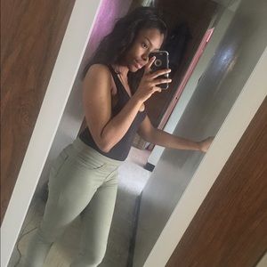 Meet your Posher, Brittney