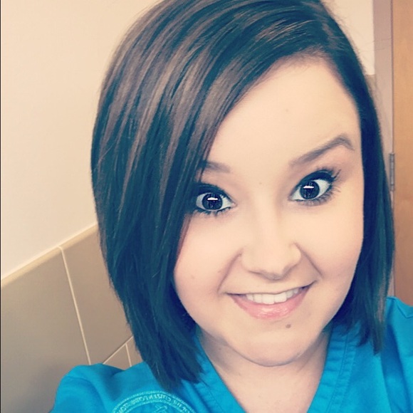 Meet your posher - Picture 3 of 4