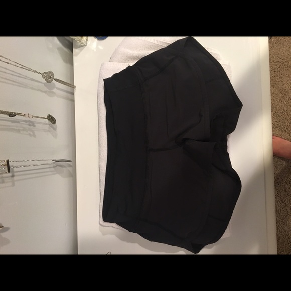 Black lulu lemon running shorts
