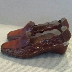 Pikolinos, brown cutout loafers, never worn
