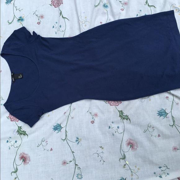 🌙H&M Navy T-shirt Dress🌙 - Picture 4 of 4