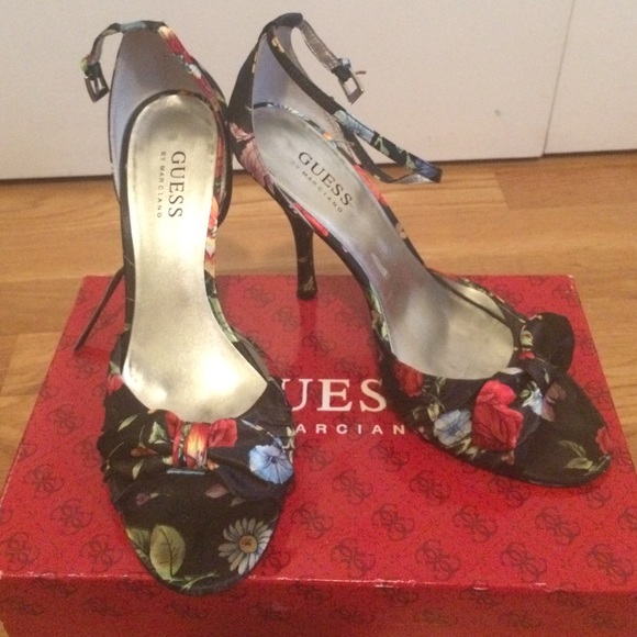 Guess by Marciano floral heels