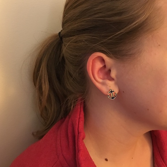 SALE‼️🆕 Anchor Earrings 🆕 - Picture 2 of 2