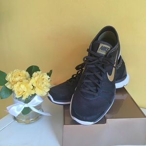 NIKE FLEX SUPREME TR3 TRAINING SHOES